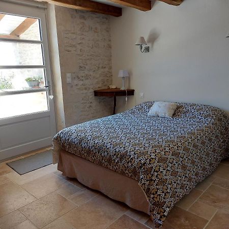 Suite De Charme Dans Une Maison Charentaise Cozes Esterno foto
