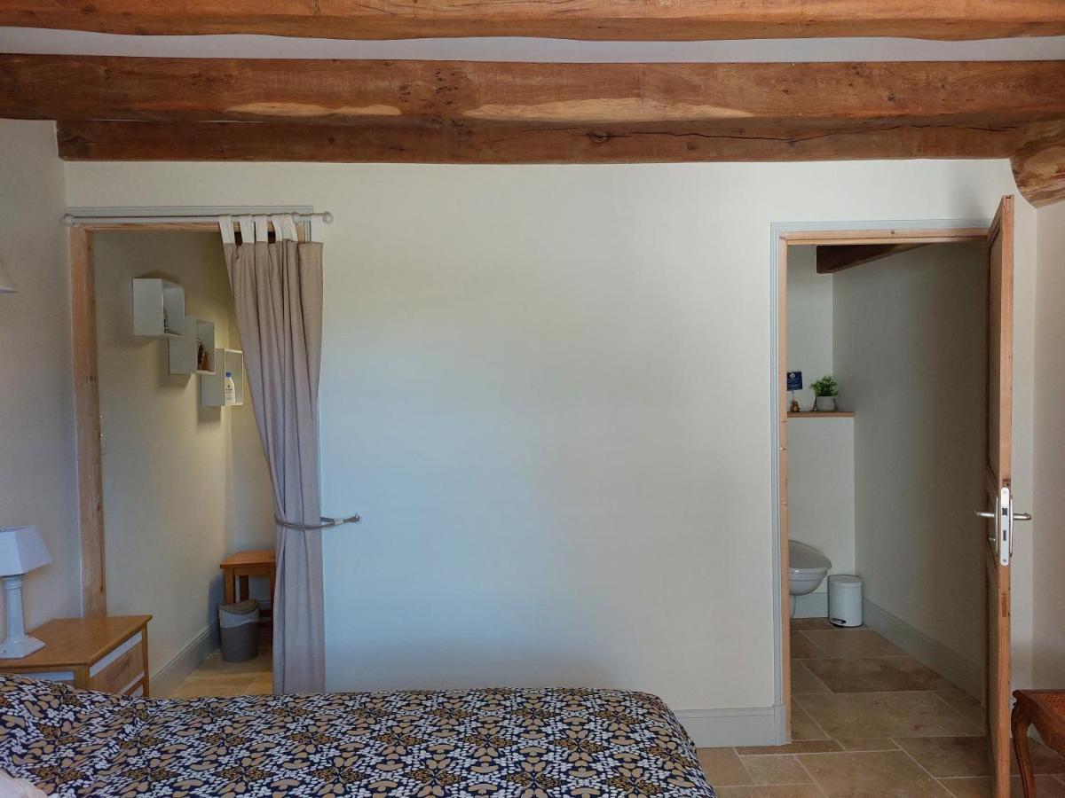 Suite De Charme Dans Une Maison Charentaise Cozes Esterno foto